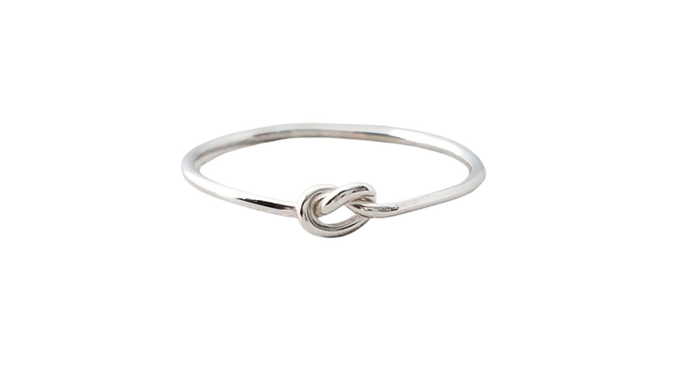 Love knot ring